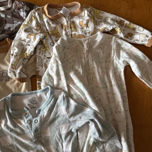 Baby Boy Clothing Bundle 6-9 months long sleeve pajamas one piece - Picture 3 of 6